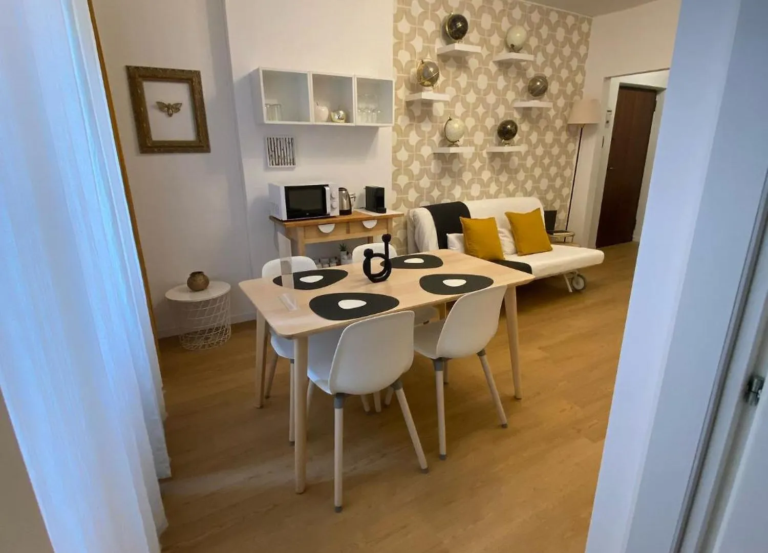 Domus Mundi Apartment Bari Italy