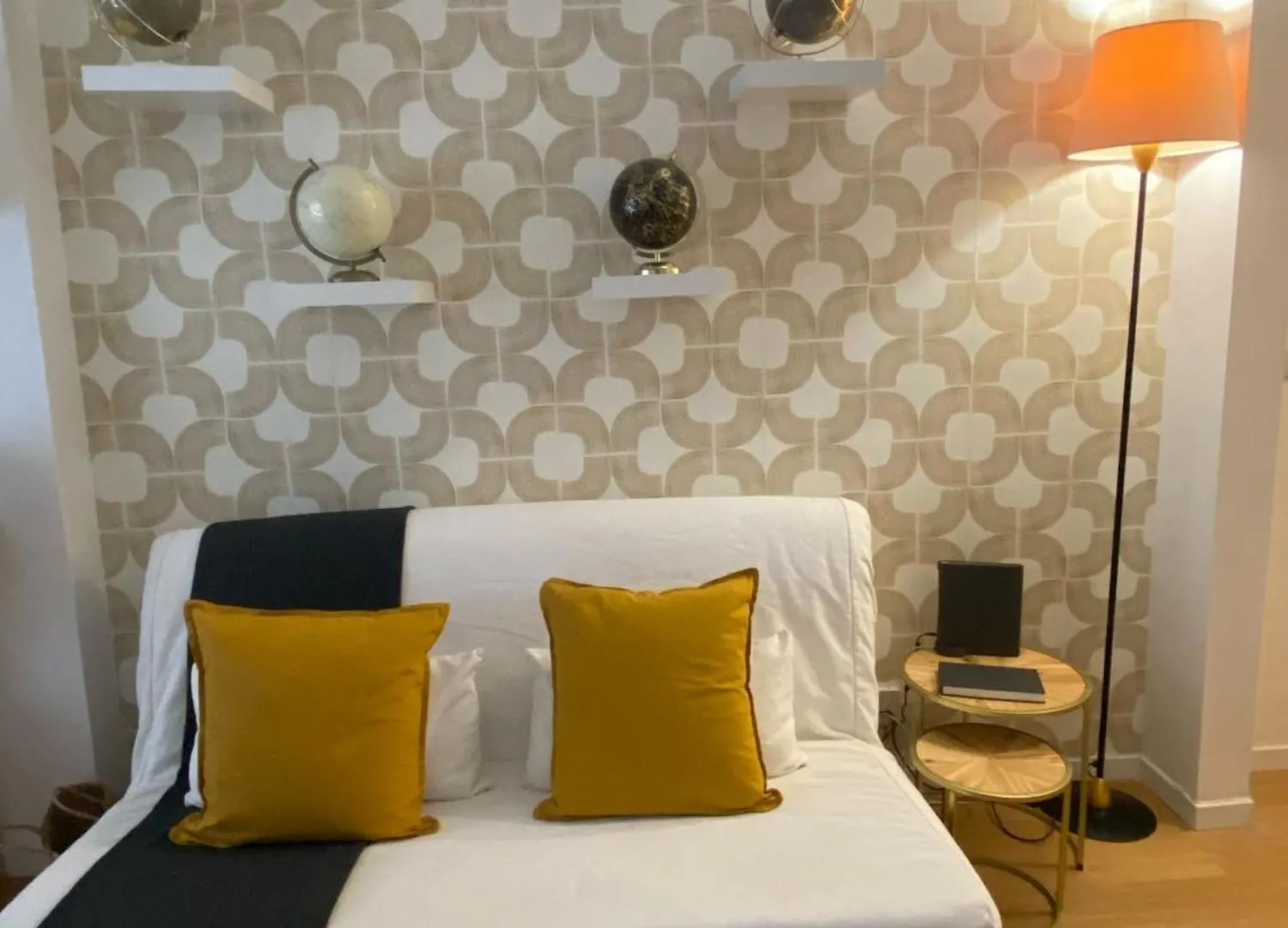 Domus Mundi Apartment Bari 0*,  Italy