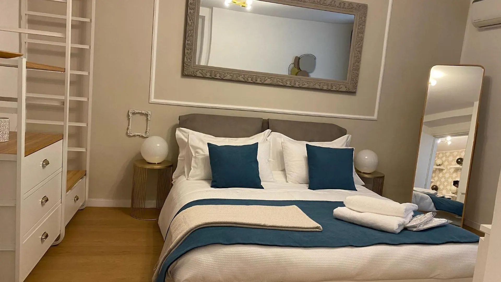 Domus Mundi Apartment Bari