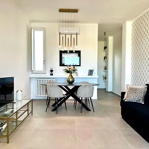 Apartment Via Dante Luxury, Bari